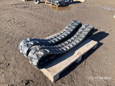 Pair of Rubber 230x35x96 Tracks (Unused)