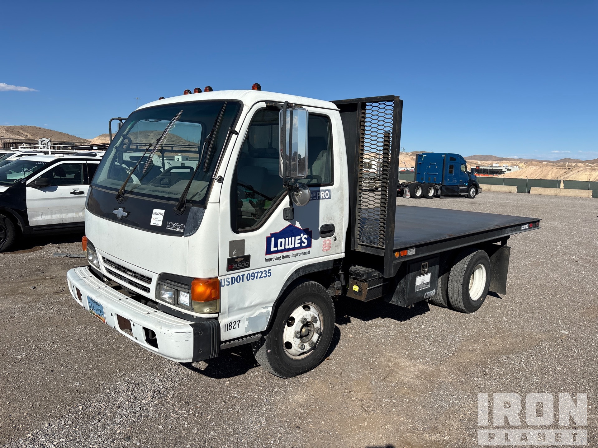 2002 Chevrolet W4500 4x2 Flatbed Dump Truck