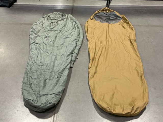 (12) Bivy Covers & (10) Sleeping Bags (12) Bivy Covers & (10) Sleeping Bags