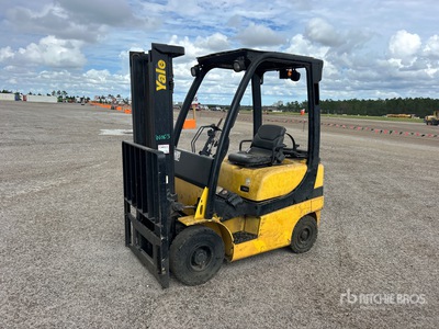 2008 Yale GLP040SVXNURV084 4000 lb Pneumatic Tire Carrelli Elevatori (Inoperable)