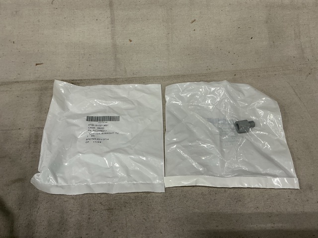 (14) Pioneer Industries 5802056217 Straight Tube Adapters (14) Pioneer Industries 5802056217 Straight Tube Adapters