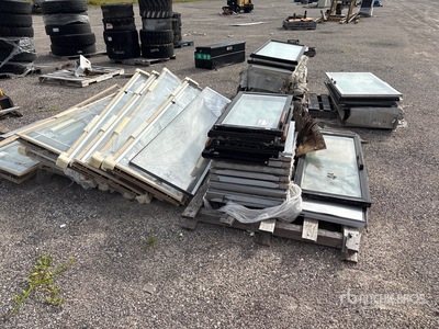 Quantity of Commercial Freezer/ Refrigerator Doors