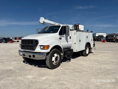2003 Ford F-650 4x2 Service Truck