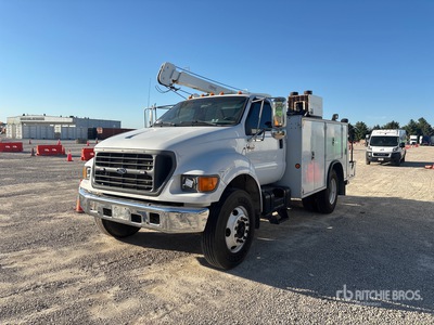 2003 Ford F-650 Ciężarówka serwisowa
