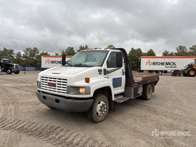 2007 GMC C4500 4x2 Flatbed Truck