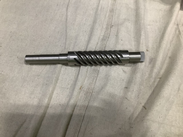 (5) Triman Industries 88054 Worm Shafts (5) Triman Industries 88054 Worm Shafts