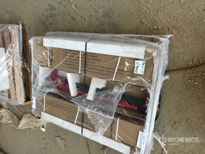 Quantity of (3) Arcan 4 ft Farm Jack