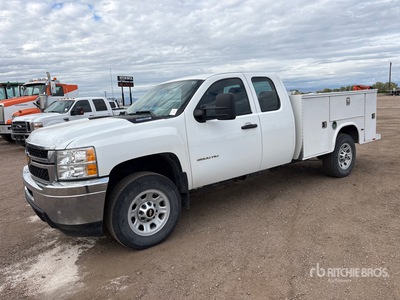 2013 Chevrolet K3500 4x4 Extended Cab Camion utilitaire