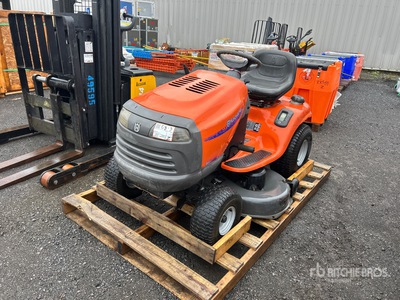 2003 Husqvarna YTH1842 4x2 Ride-On Lawn Mower