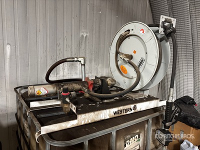 Rough Neck Oil Pump Divers