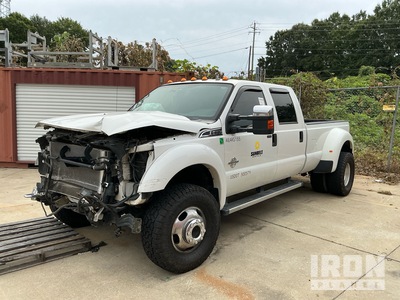 2015 Ford F-350 XLT 4x4 Crew Cab Pick Up (Inoperable)