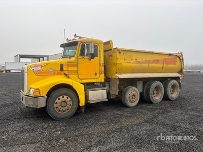 1996 Peterbilt 385 8x4 Tri/A Dump Truck