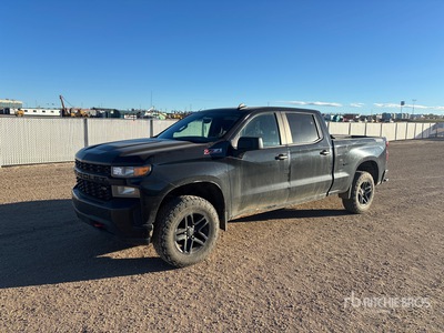 2021 Chevrolet Silverado 1500 Custom Trail Boss 4x4 Crew Cab Pickup