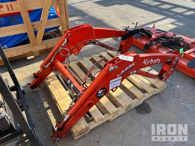 Kubota LA435 Front Loader Attachment