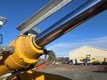Hydraulics with Bucket Tilt Cylinders