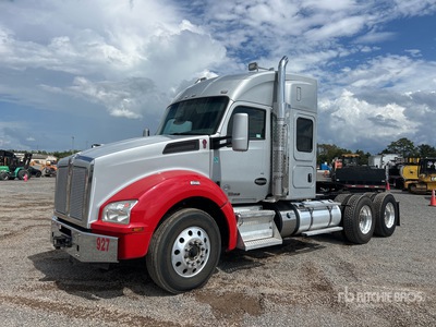 2018 Kenworth T880 6x4 Sleeper Prime Mover