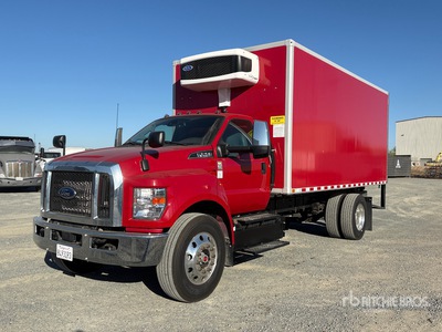 2025 Ford F-750 4x2 Camiones