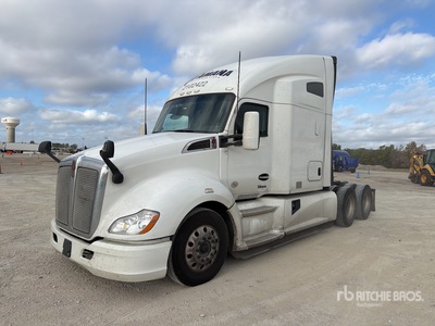 2022 Kenworth T680 6x4 Cabeza Tractora Cabina Dormitorio