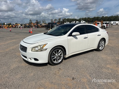 2011 Nissan MAXIMA Samochód
