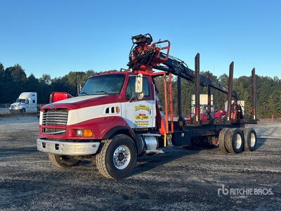 Knuckle Boom on 1998 Ford LT9513 Grapple Truck