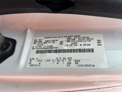 2011 Ford E-450 4x2 Cabina y chasis
