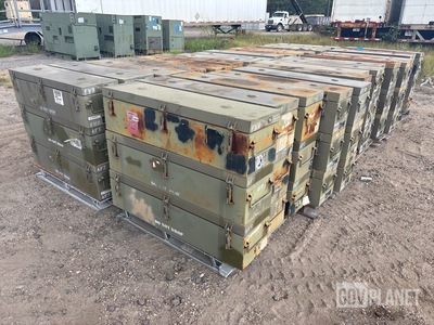 (90) CNU-317/E Shipping & Storage Containers