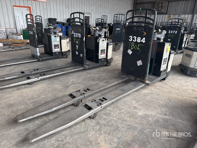 2014 Crown PC4500-80 8000 lb Electric Wózek paletowy