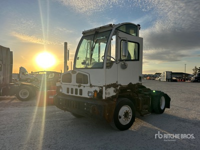 2011 Autocar WXLL 4x2 Tracteur de manœuvre