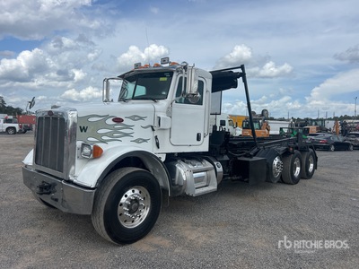 2011 Peterbilt 365 8x4 Camion roulant