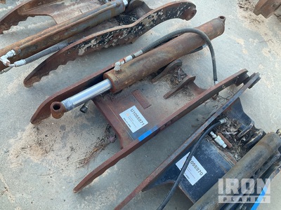 Tag 17 in Hydraulic Excavator Thumb - Fits Yanmar SV100