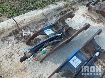 Tag 16 in Hydraulic Excavator Thumb - Fits Yanmar VIO 45 / 55