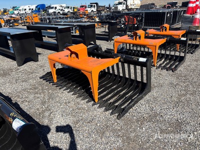 2026 Kit Containers QT-SG-S76-V3 45 in Skid Steer Grapple (Unused)