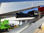 Hydraulics with Basket Tilt Cylinder