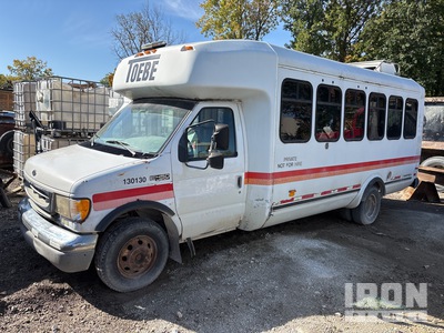 1999 Ford E-450 Econoline 4x2 12-Seat Transit Bus