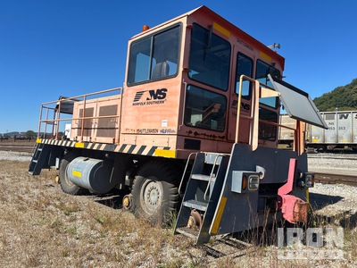 Central SWX65B Shuttlewagon Rail Car Mover