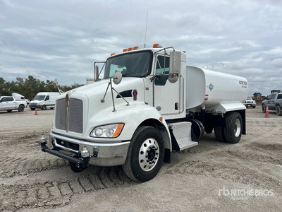 2020 Kenworth T300 2250 gal 4x2 Water Truck