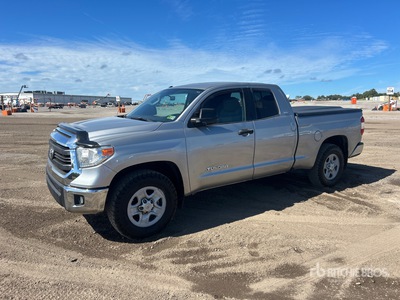 2015 Toyota Tundra 4x4 Crew Cab Pickup