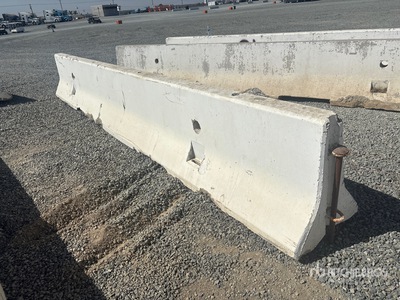 Concrete barrier