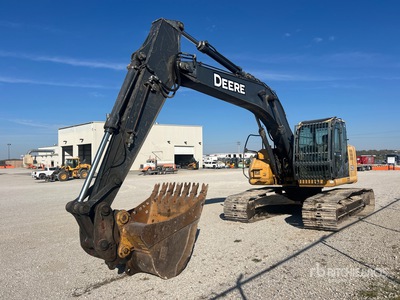 2013 John Deere 225D LC Tracked Excavator