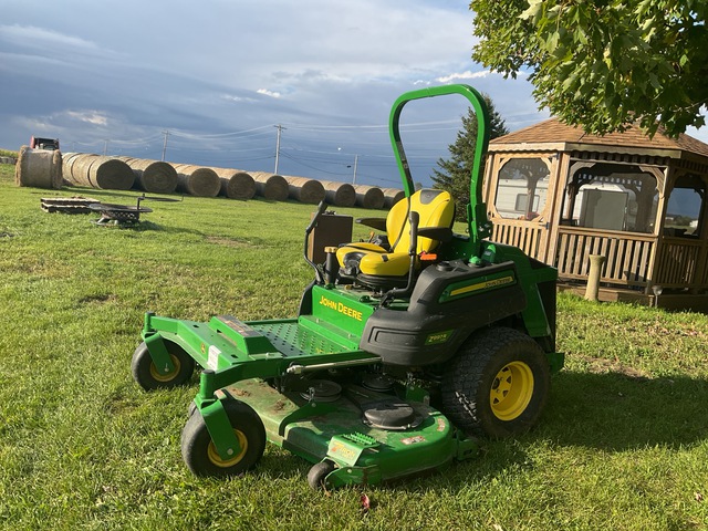 2020 John Deere Z997R Zero-Turn Lawn Mower 2020 John Deere Z997R Zero-Turn Lawn Mower