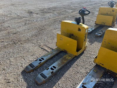 2022 Yale MPW065SEN12T2748 Electric Pallet Jack