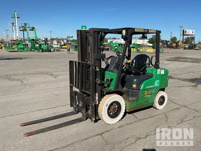 2015 Mitsubishi FG25NGLP 4600 lb Pneumatic Tire Chariot Élévateur
