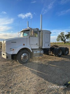 1994 Kenworth T800 6x4 T/A Sleeper Truck Tractor