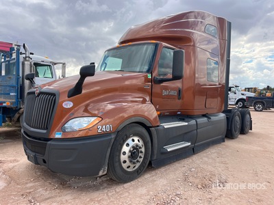2024 International LT625 6x4 Cabeza Tractora Cabina Dormitorio