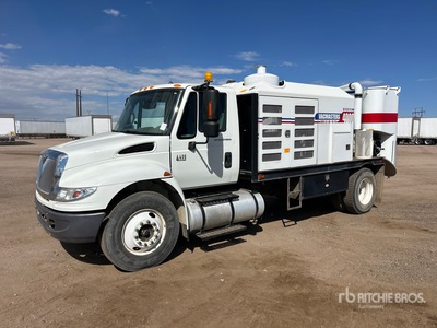Vacmasters 4000 on 2006 International 4400 4x2 Vacuum Excavator Truck
