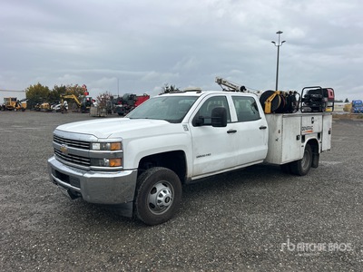 2015 Chevrolet 3500 4x2 Crew Cab Service Truck