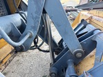 Hydraulics with Bucket Tilt Cylinders