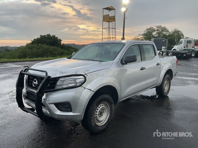 2018 Nissan NP300 4x4 Crew Cab Camioneta / Pickup