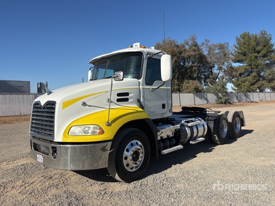 2015 Mack Pinnacle CXU 613 6x4 T/A Day Cab Truck Tractor