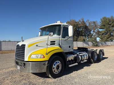 2015 Mack CXU613 6x4 Day Cab Truck Tractor